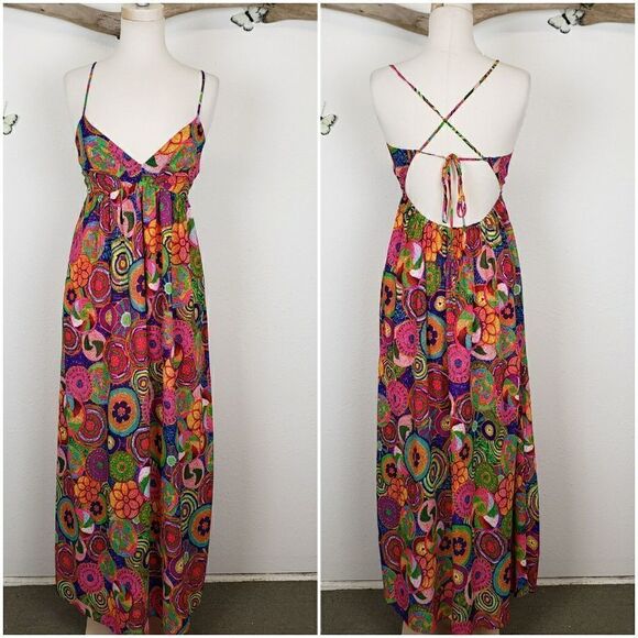 Banjul strappy maxi dress in 70's Inspired print - Picture 1 of 8